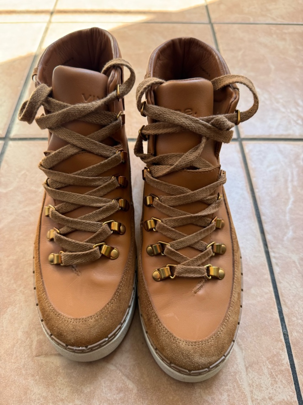 VINCE 'Soren' Womens Light Brown Waterproof High-Top Sneakers Shoes SIZE 6 m